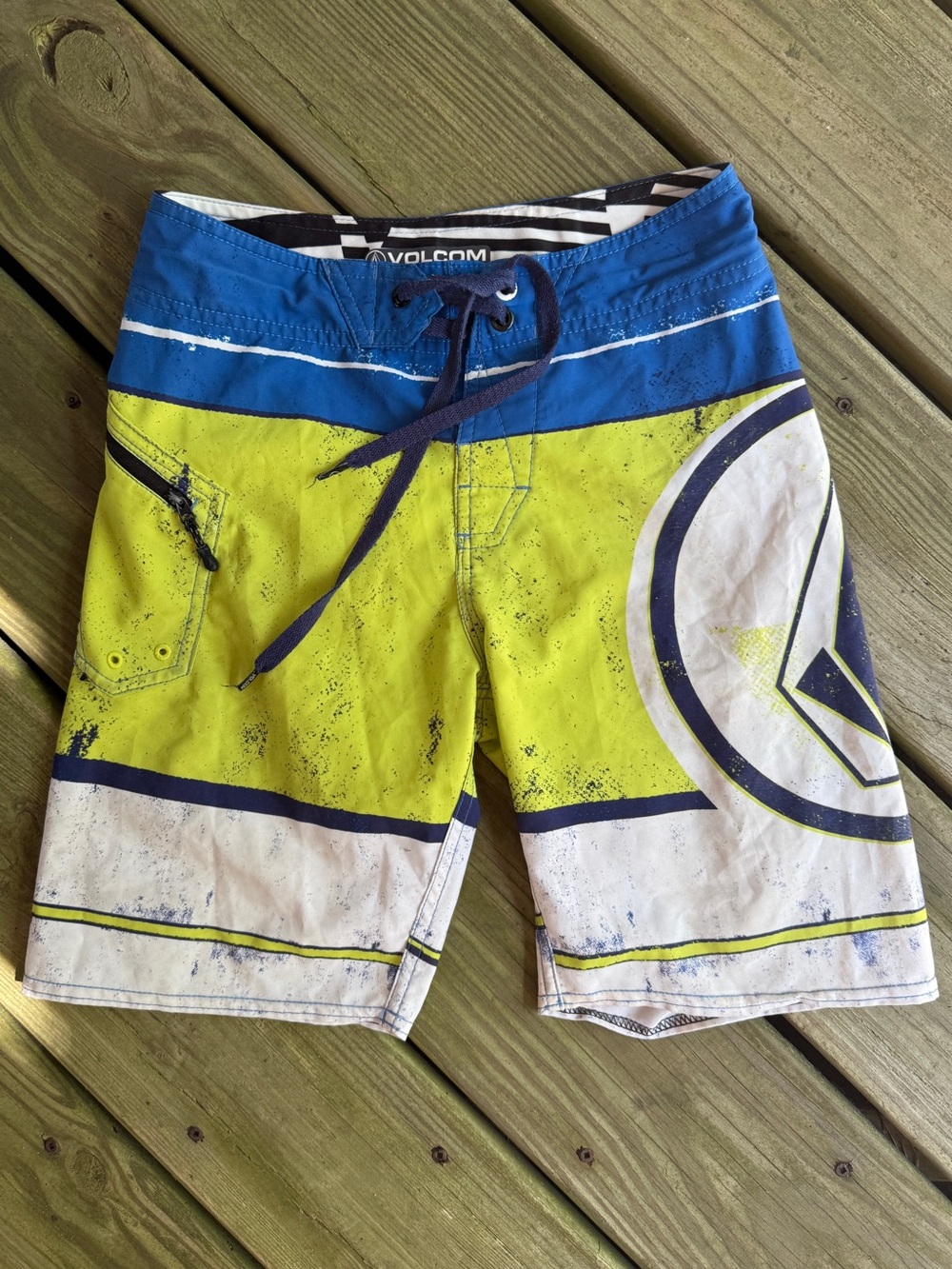 Volcom Boys Lido Ion Board Shorts Swim Trunks Size 24 Fits Size 8